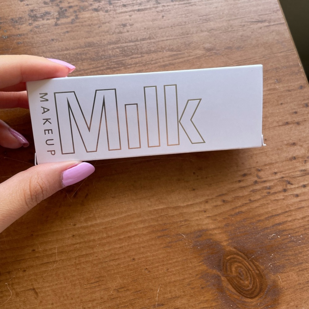 💋Milk makeup kush glaze gloss in chronic